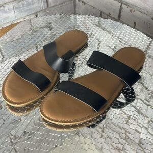 Black Old Navy Women’s Sandals size 10